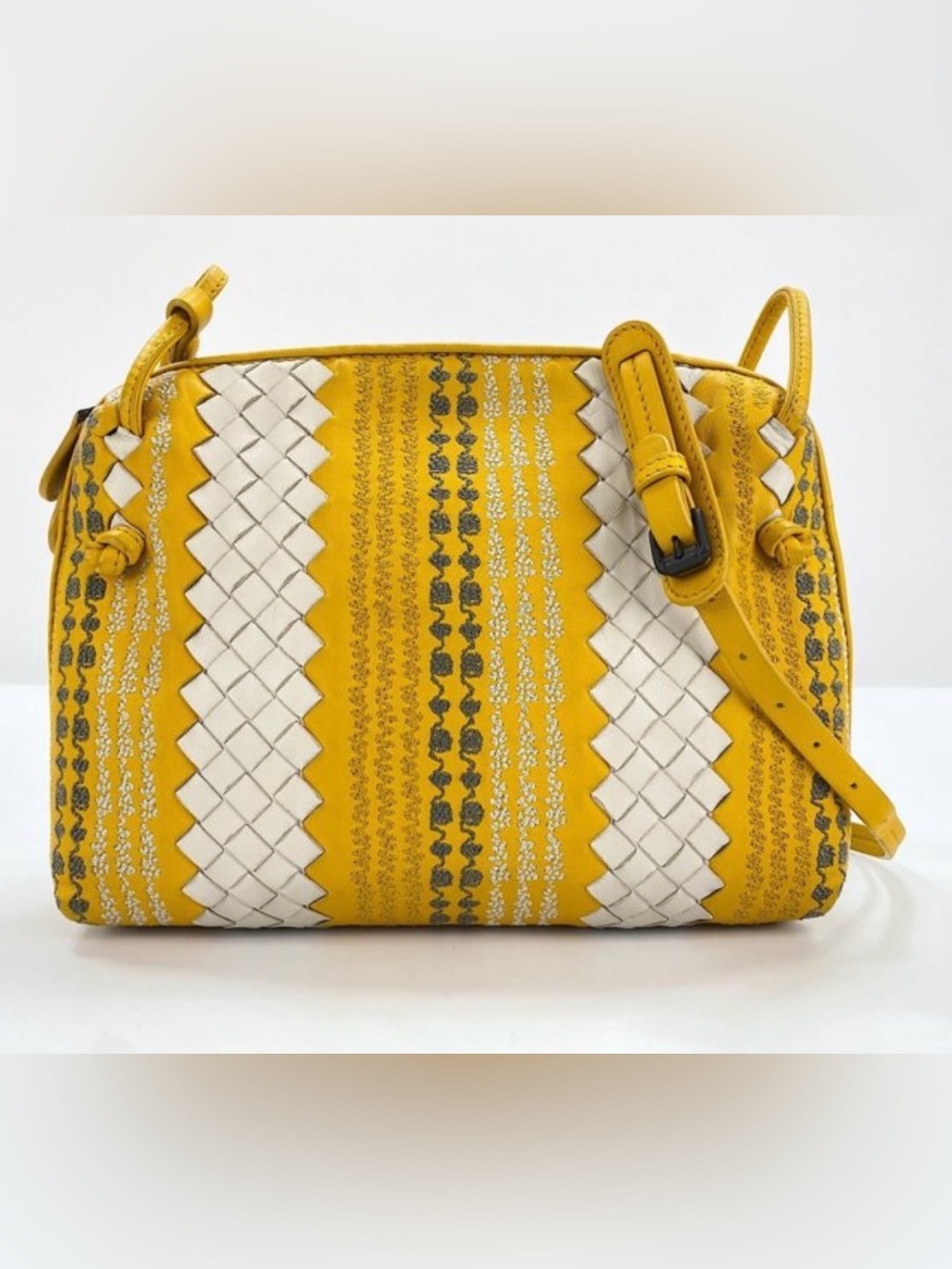 🔥🔥1 DAY SALE!! ✨ Bottega Veneta Nodini Crossbody Bag